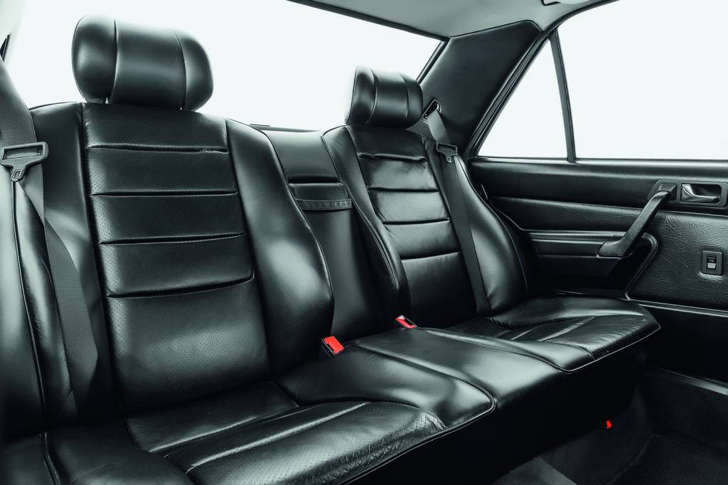 Clássicos: Mercedes-Benz 190 E