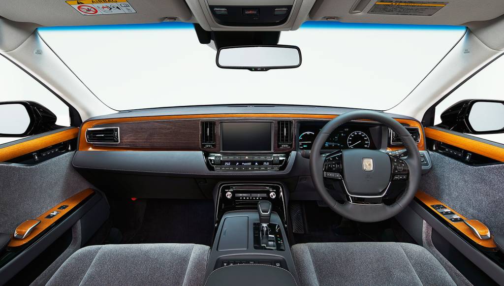Toyota Century Interior 1