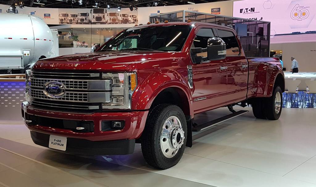 Ford F450 Super Duty 1