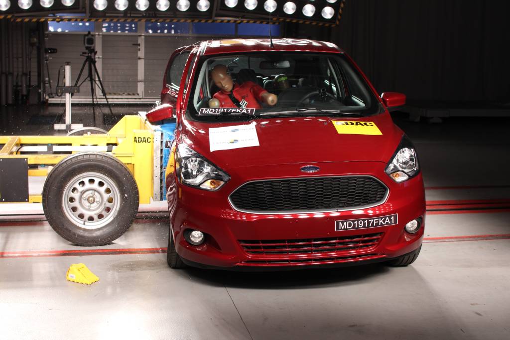 Após 24 anos, Brasil ainda tem carros sem barras de proteção lateral