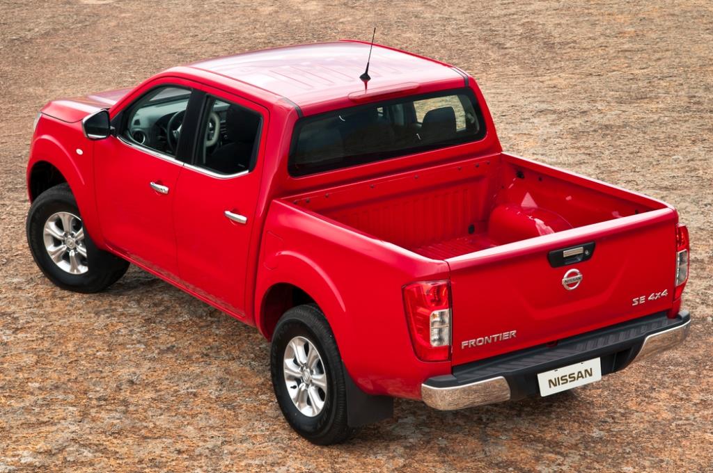 nissan-frontier-se