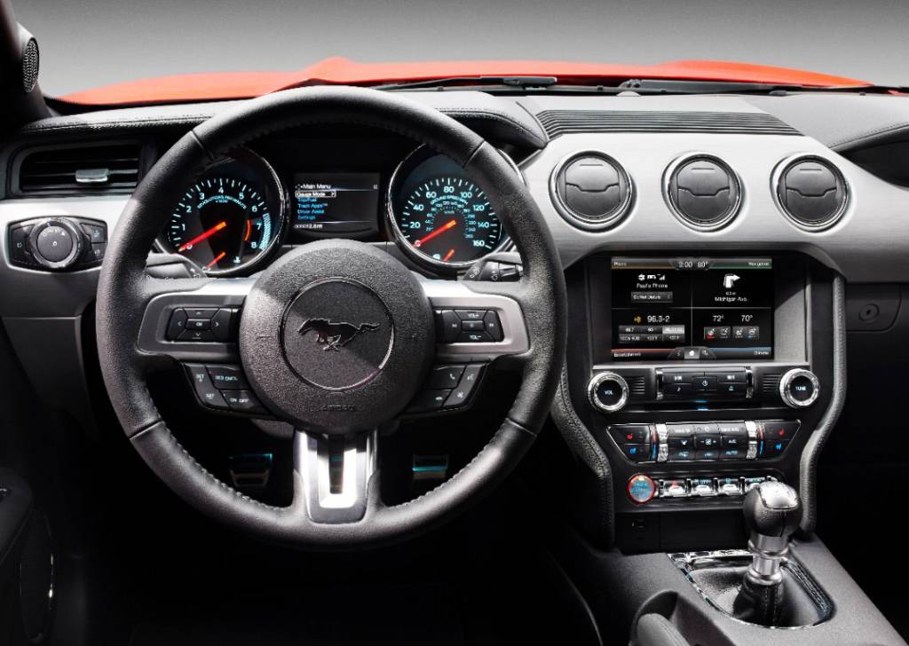 Volante Mustang 2015