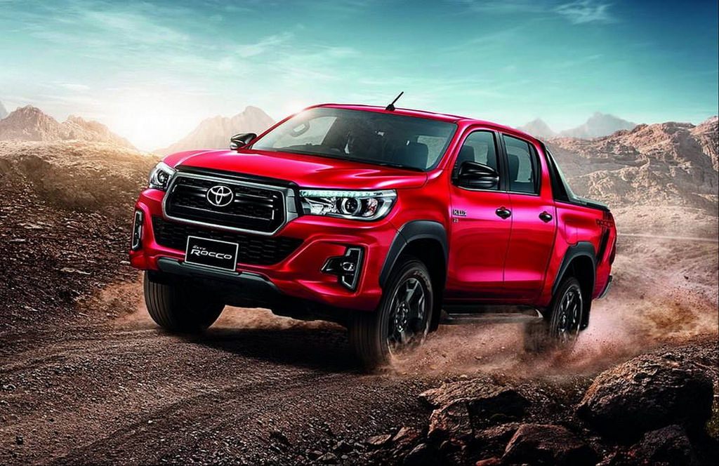 Reestilizada, nova Toyota Hilux chega ao Brasil em 2018