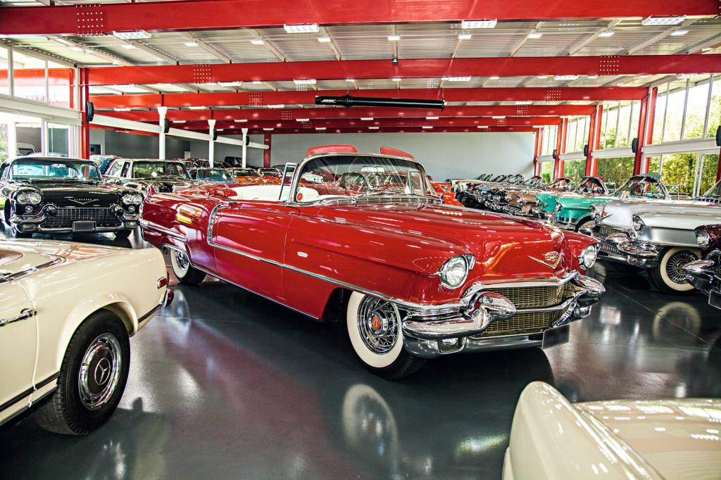 O Cadillac Eldorado 1956 é uma das estrelas da coleção de clássicos