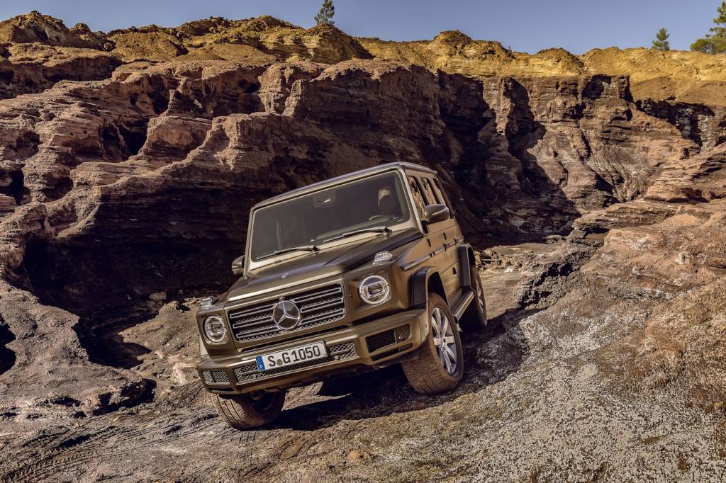 2019-Mercedes-Benz-G-Class-023