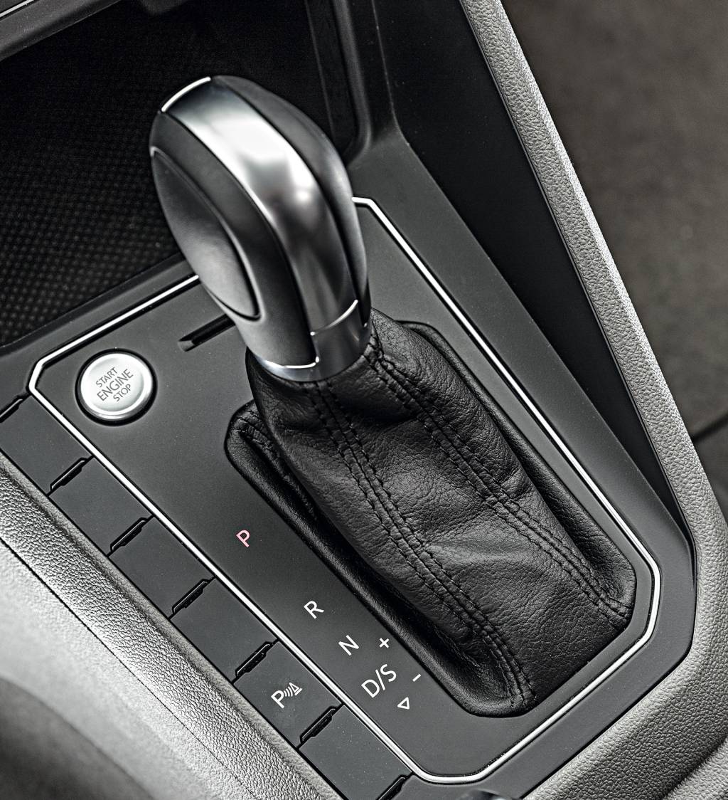 VW Virtus O câmbio da versão topo de linha, Highline, é automático de seis marchas