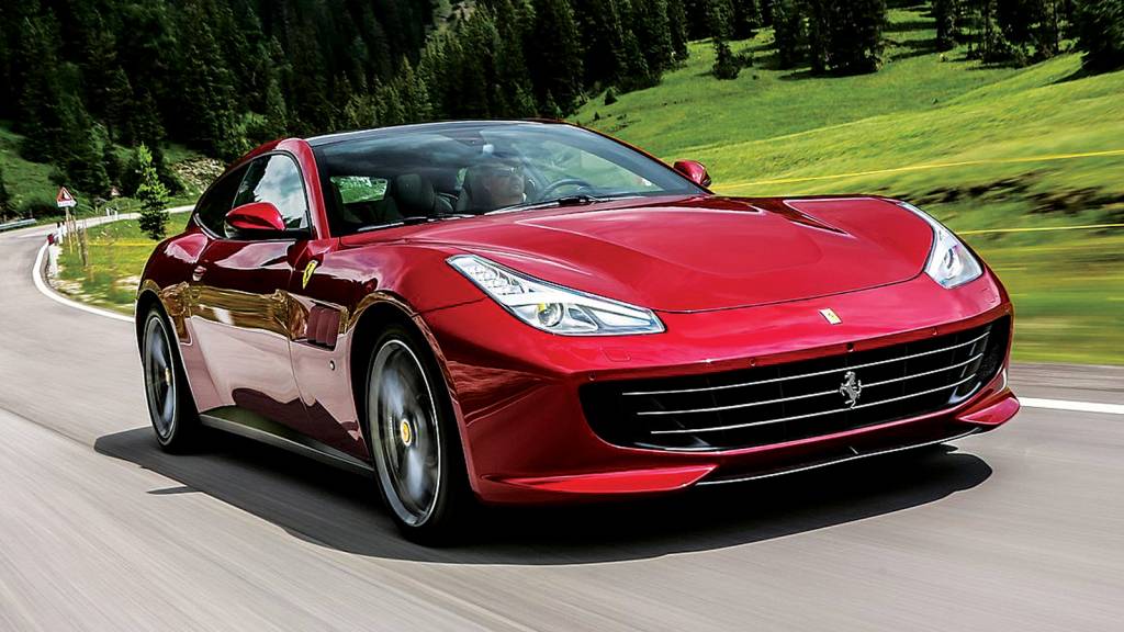 Jeremy Clarkson: a Ferrari GTC4Lusso deveria vir com um pedestal