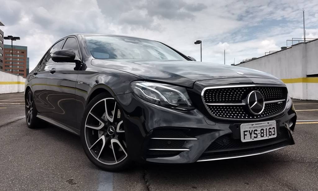 Mercedes-AMG E43 Dianteira estática