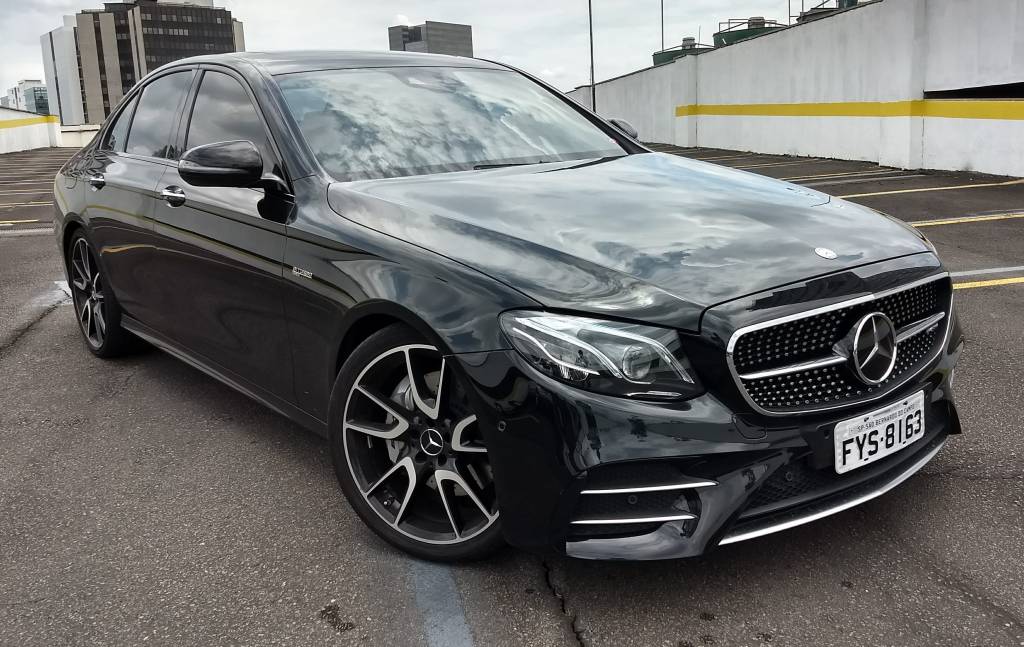 Mercedes-AMG E43 Dianteira Estática