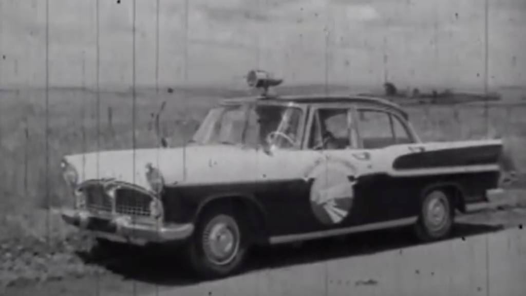 Vigilante Rodoviário - Simca Chambord 1959