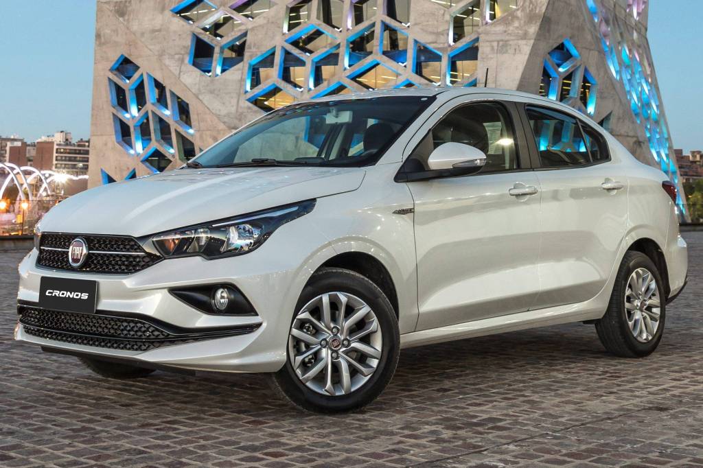Fiat Cronos 1.3 Dianteira Fiat Cronos 1.3 Dianteira