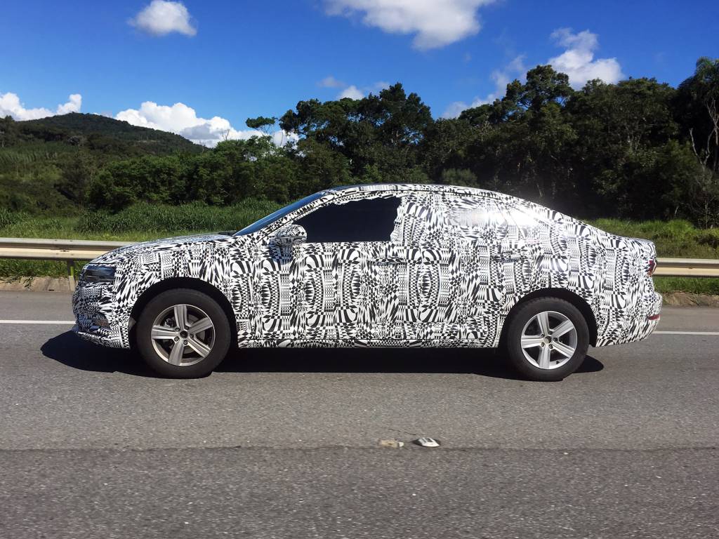 VW Jetta rodando em São Paulo