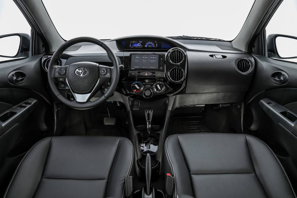 Etios_xls_2019_interior