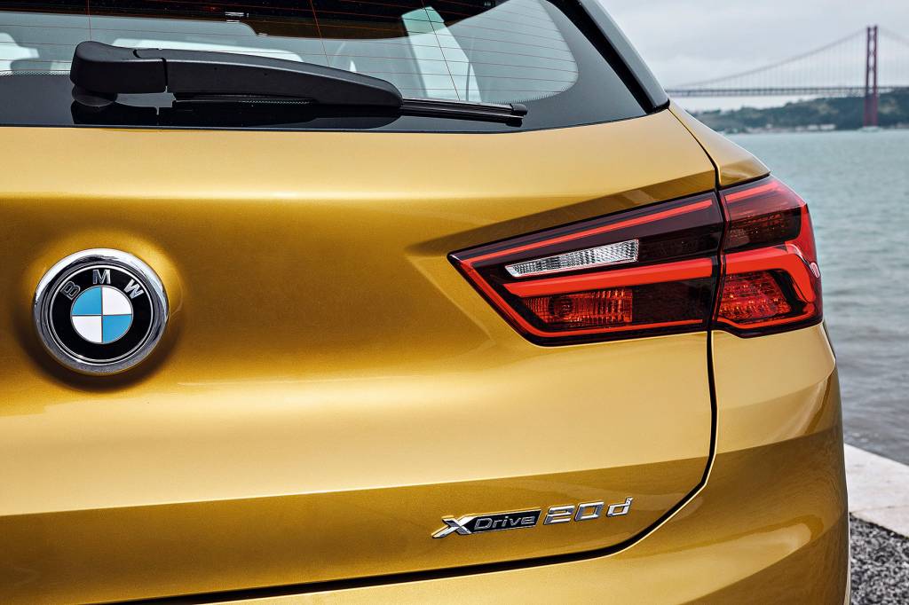 BMW X2
