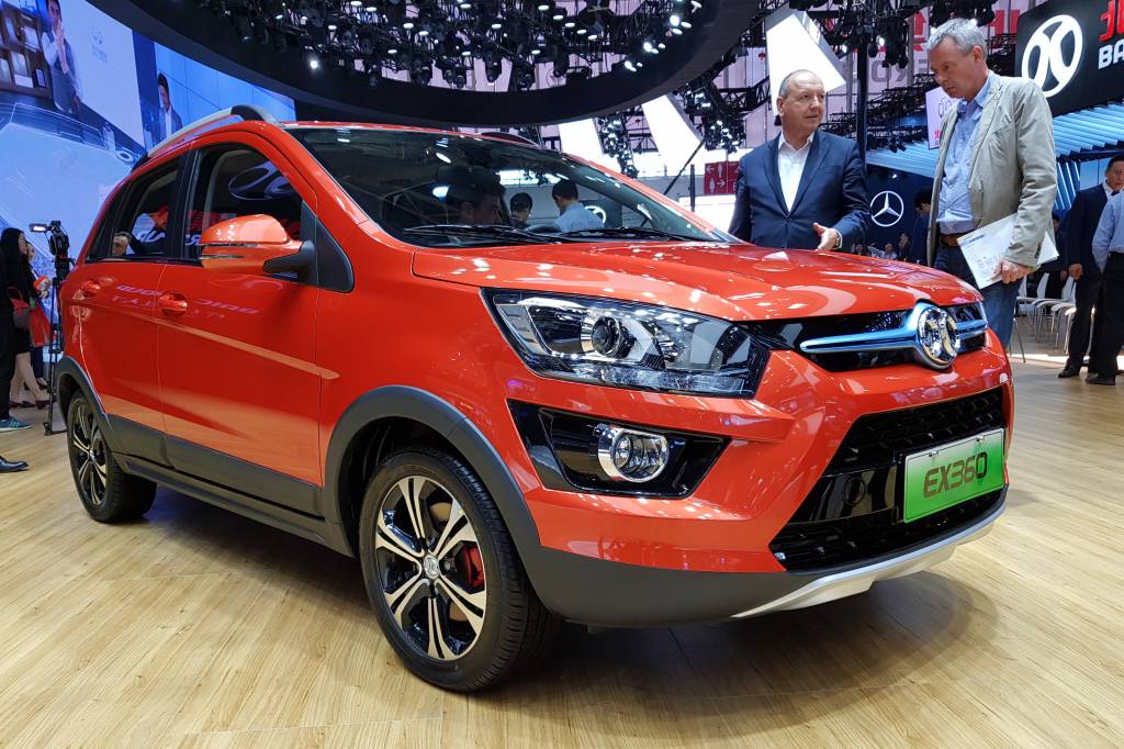 Por que a China é líder mundial em carros elétricos?