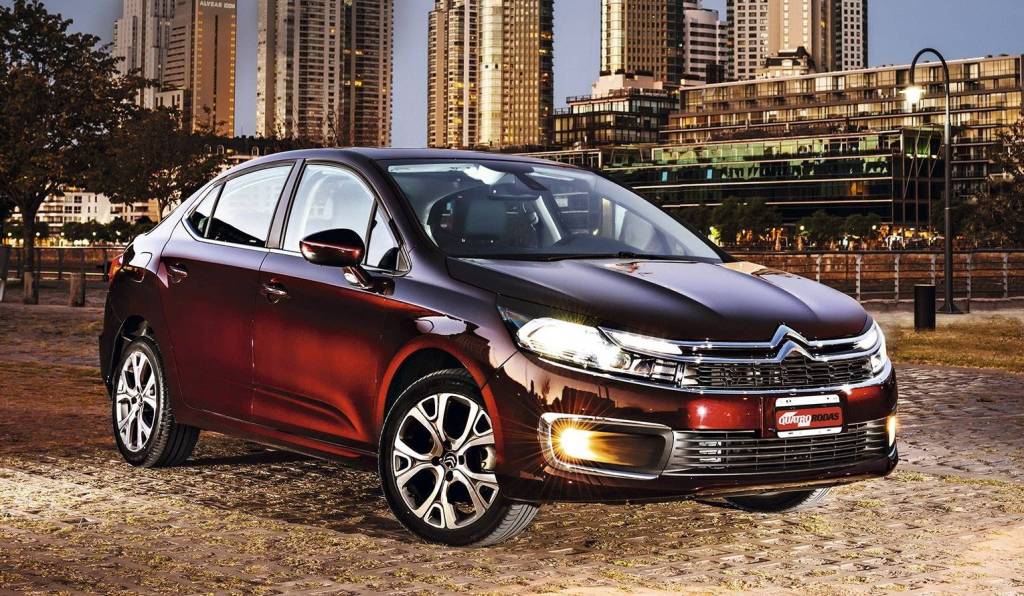 Teste: novo Citroën C4 Lounge, mudanças discretas