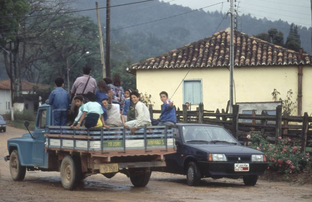 Lada Samara Longa Duração Quatro Rodas (8) Lada Samara Longa Duração Quatro Rodas (8)