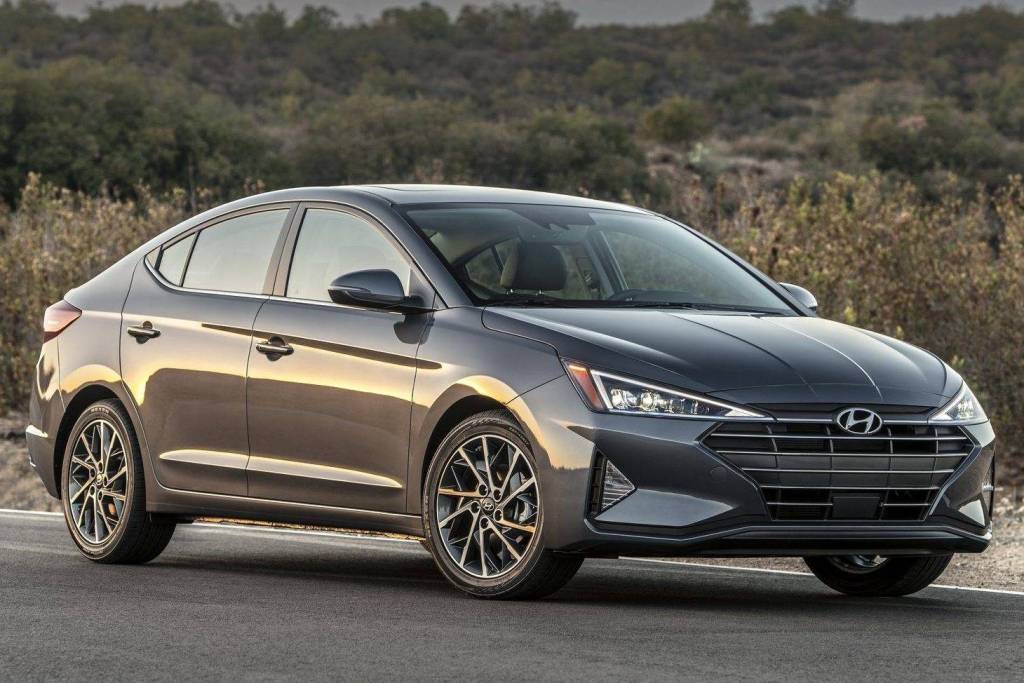 Hyundai-Elantra-2019 Dianteira Estatica Hyundai-Elantra-2019 Dianteira Estatica