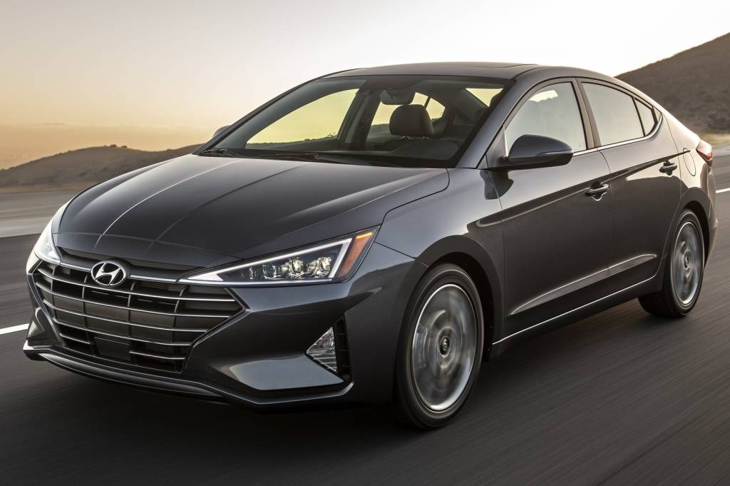 Hyundai-Elantra-2019 Dianteira Movimento Hyundai-Elantra-2019 Dianteira Movimento