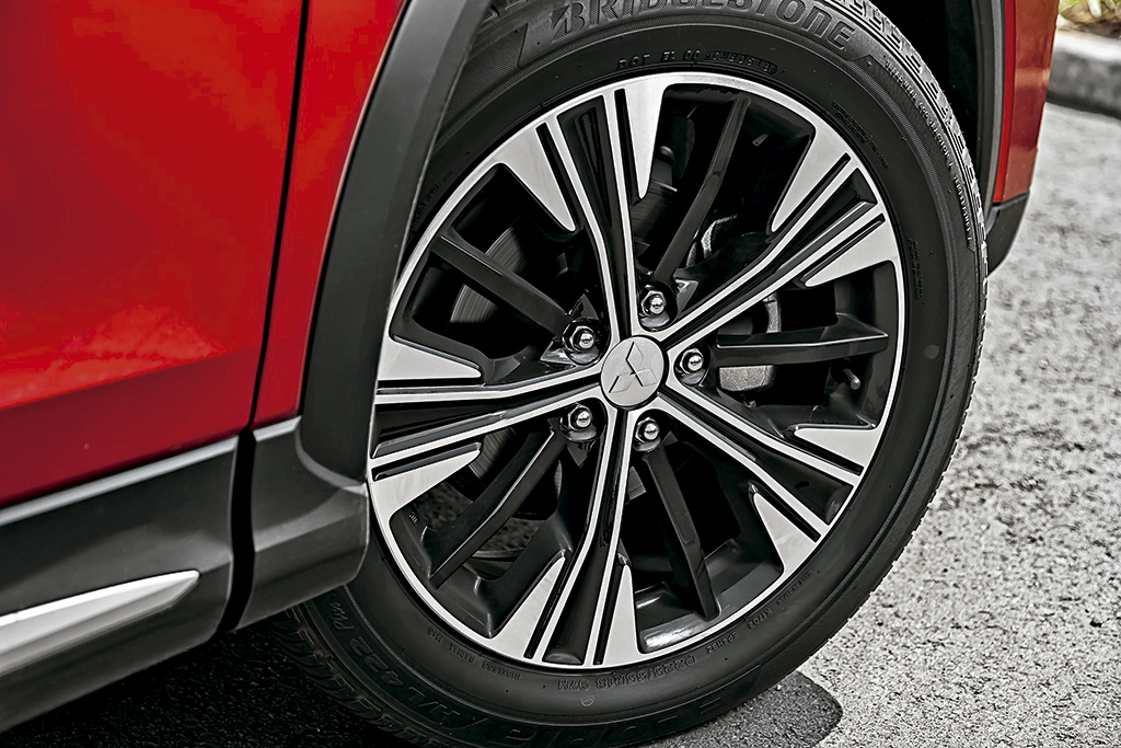Mitsubishi Eclipse Cross Mitsubishi Eclipse Cross