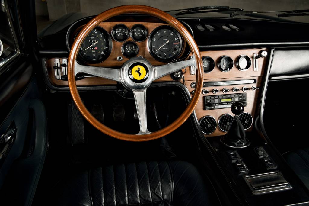 Ferrari 365 GT 2+2 Ferrari 365 GT 2+2