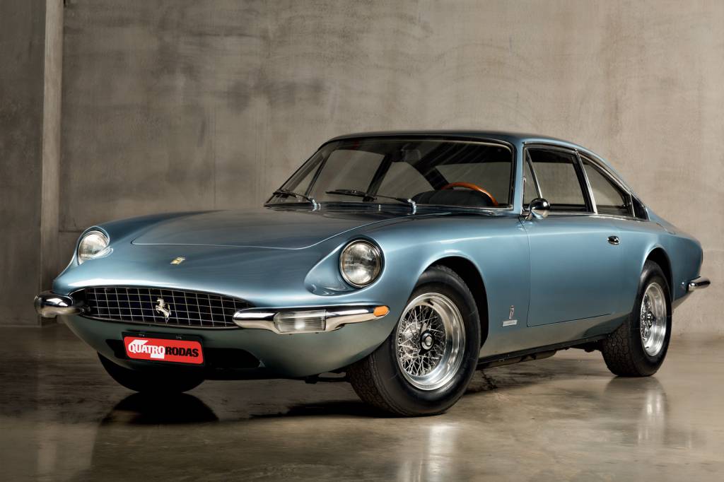 Ferrari 365 GT 2+2 Ferrari 365 GT 2+2