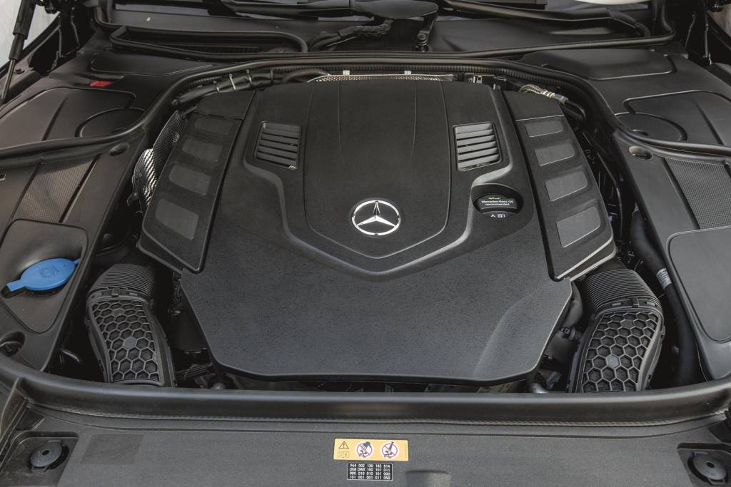 Mercedes-Benz S 560 L (5) Mercedes-Benz S 560 L (5)