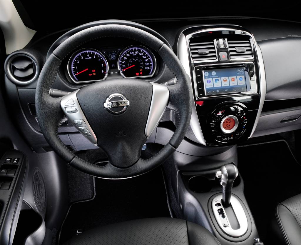 Painel Versa CVT Painel Versa CVT