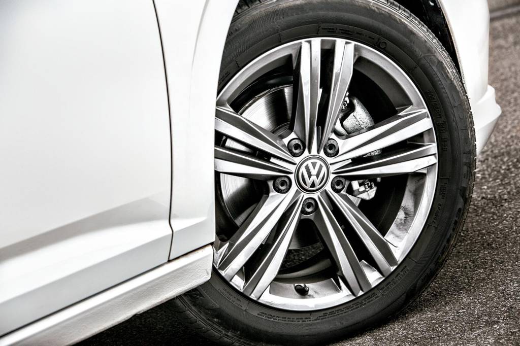 Volkswagen Jetta 1.4 TSI R-Line (13) Volkswagen Jetta 1.4 TSI R-Line (13)