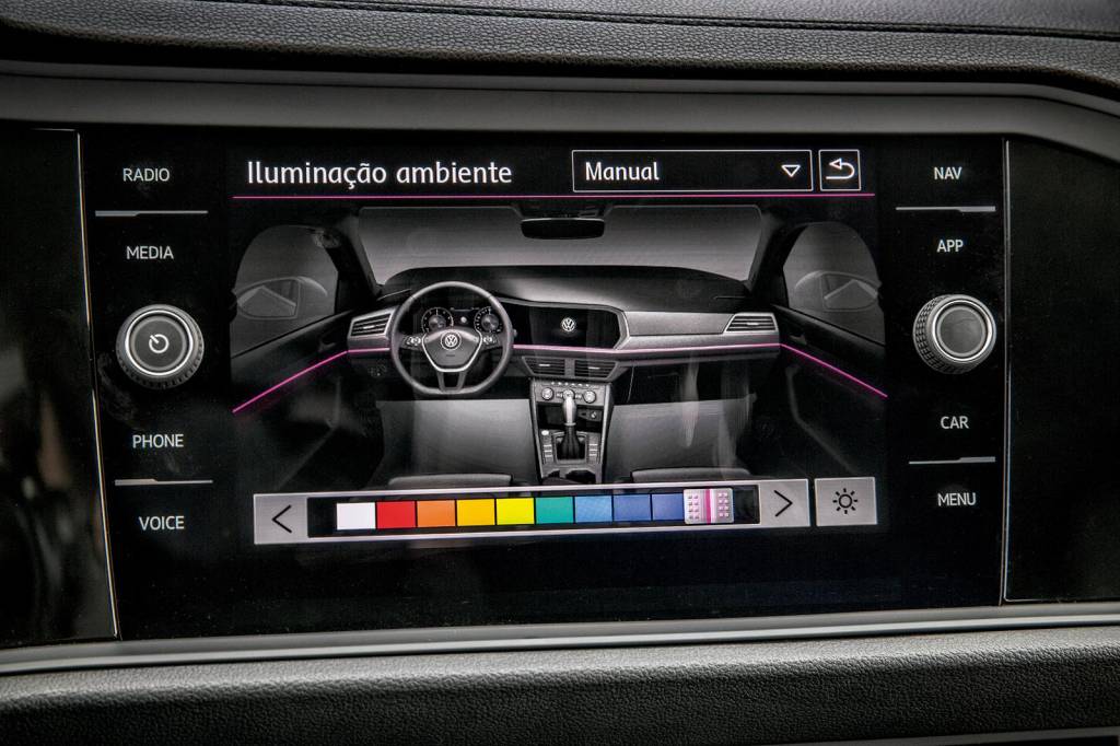 Volkswagen Jetta 1.4 TSI R-Line (16) Volkswagen Jetta 1.4 TSI R-Line (16)