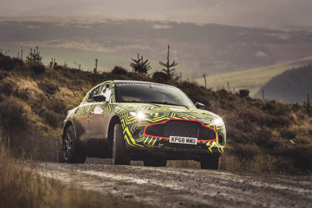 Primeiro SUV da Aston Martin, DBX chega em 2019 com opções elétricas