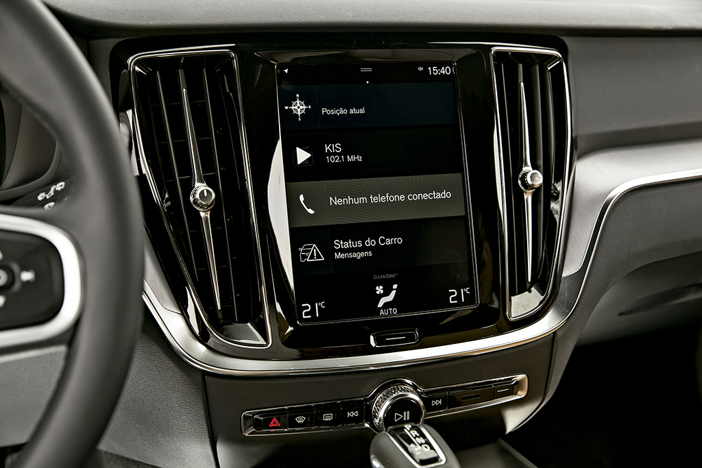 Volvo V60 T5 Momentum Volvo V60 T5 Momentum