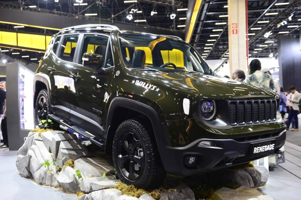 fff117fc-6761-46cd-963c-3b80fdd1b17f salão jeep