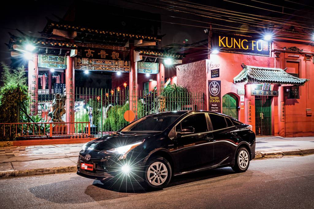 Longa Duração: rede Toyota erra rodízio de rodas no Prius durante revisão