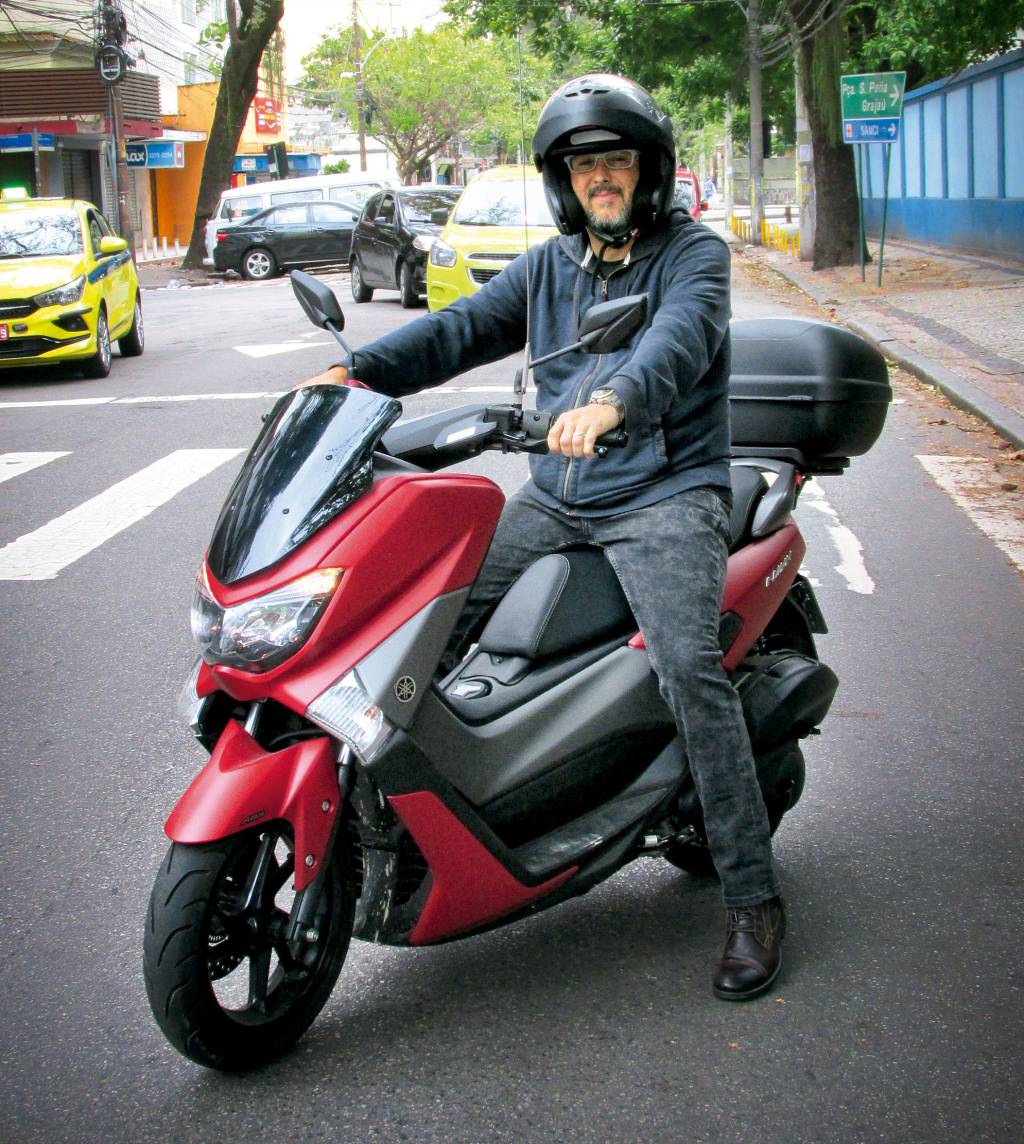 CARRRO-MOTO (2) CARRRO-MOTO (2)