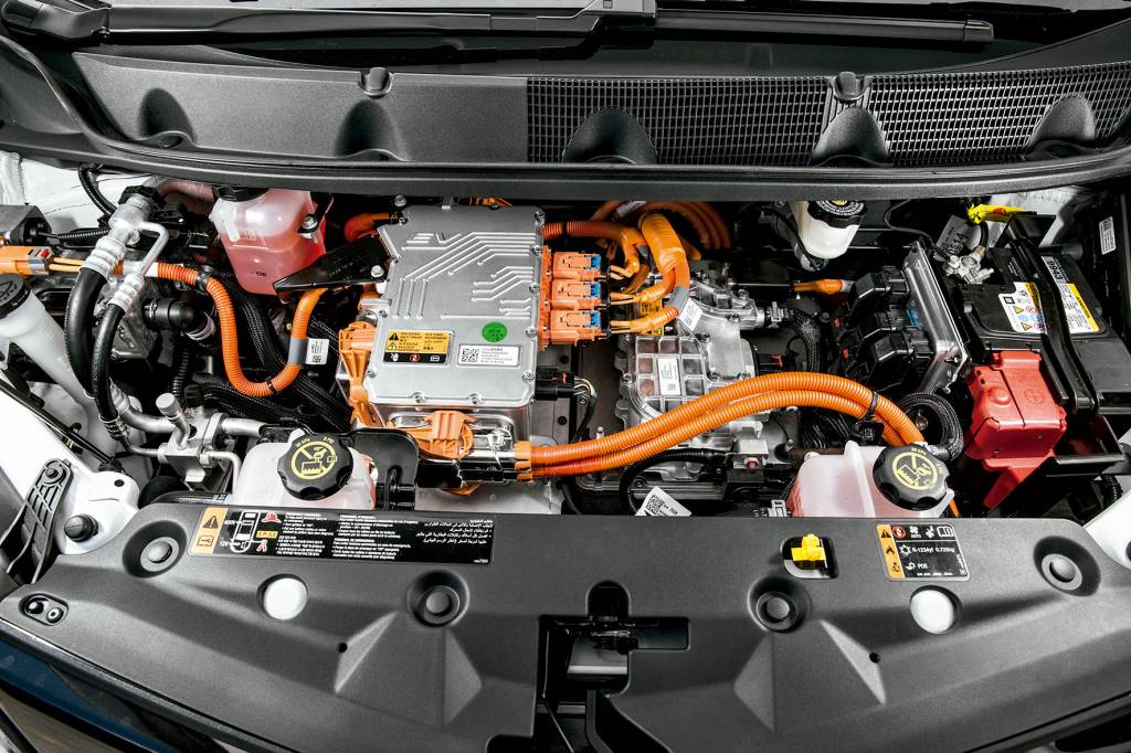 compara elétricos chevrolet bolt renault zoe nissan leaf (15) compara elétricos chevrolet bolt renault zoe nissan leaf (15)