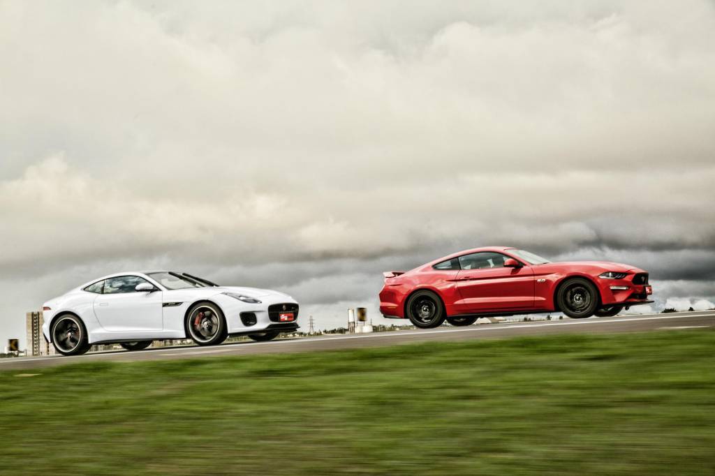 comparativo jaguar f-type 2.0 p300 ford mustang gt (2) comparativo jaguar f-type 2.0 p300 ford mustang gt (2)