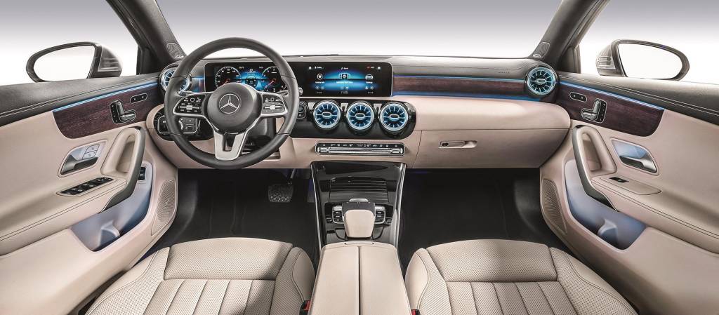 mercedes classe a sedan (1) mercedes classe a sedan (1)