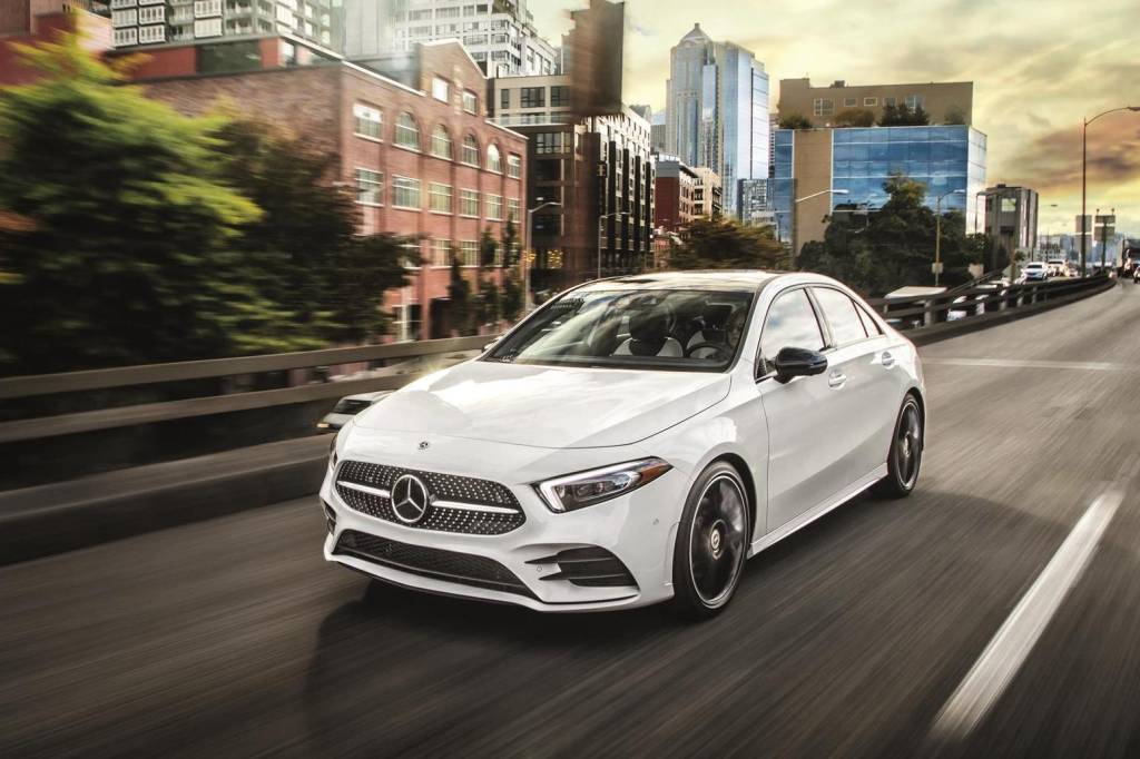 mercedes classe a sedan (3) Impressões: Mercedes Classe A Sedan chega querendo atropelar Audi A3 Sedan