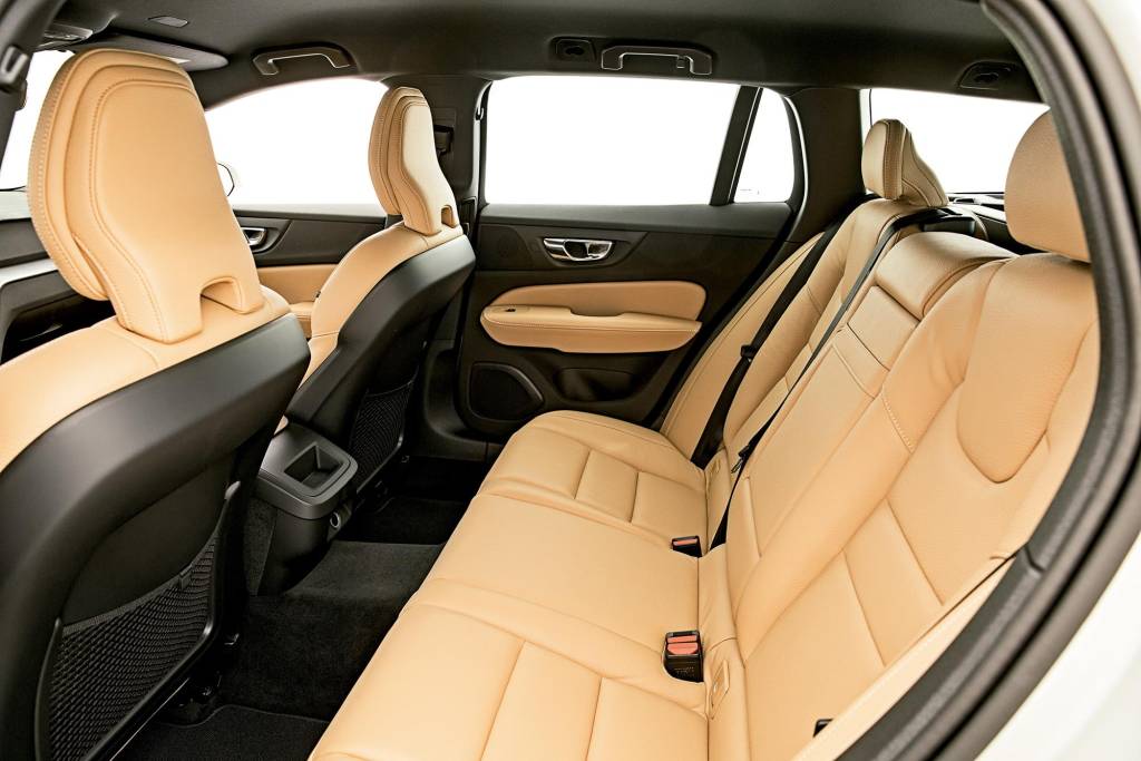 volvo v60 (3) volvo v60 (3)