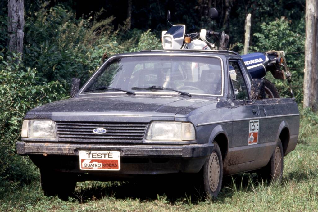Picape Pampa Ghia, testada pela revista Quatro Rodas. Picape Pampa Ghia, testada pela revista Quatro Rodas.