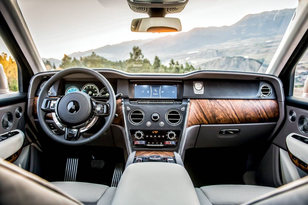 Rolls-Royce Cullinan, Wyoming USAPhoto: James Lipman / jameslipman.com Rolls-Royce Cullinan, Wyoming USAPhoto: James Lipman / jameslipman.com