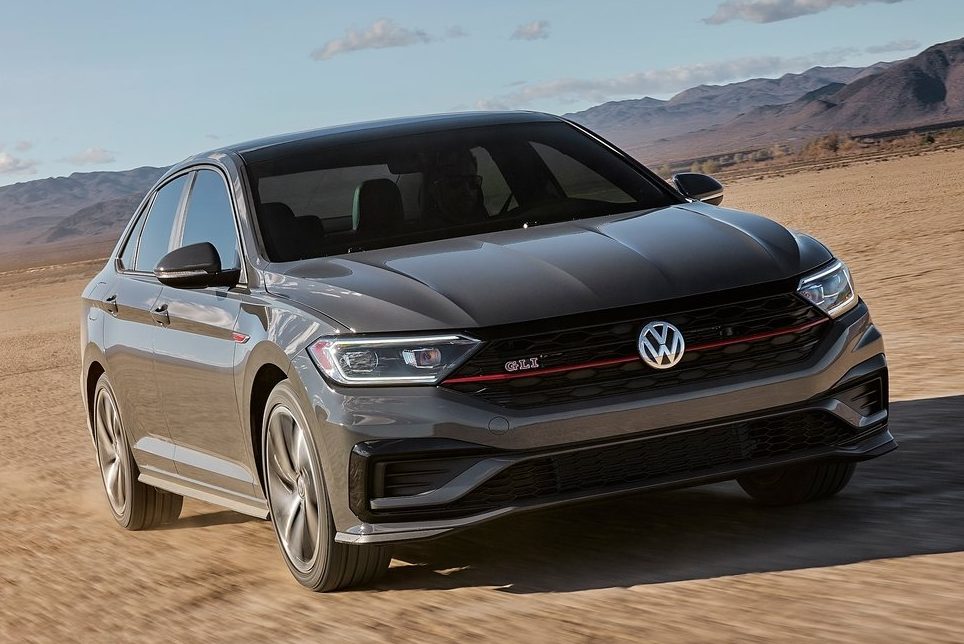 Novo Volkswagen Jetta GLI é revelado com motor de Golf de 230 cv