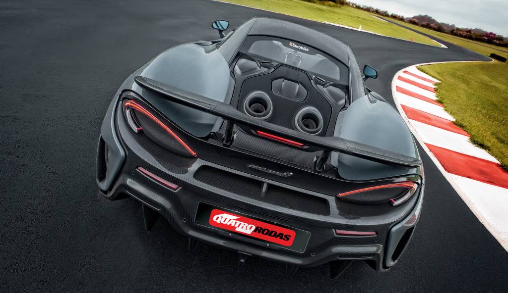 McLaren 600LT traseira McLaren 600LT traseira