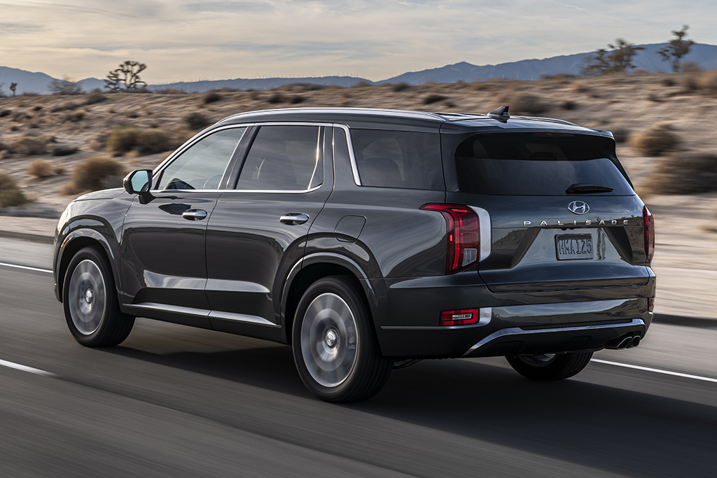 Hyundai Palisade 2020 Hyundai Palisade, SUV V6 de 295 cv que leva até 8, é flagrado no Brasil
