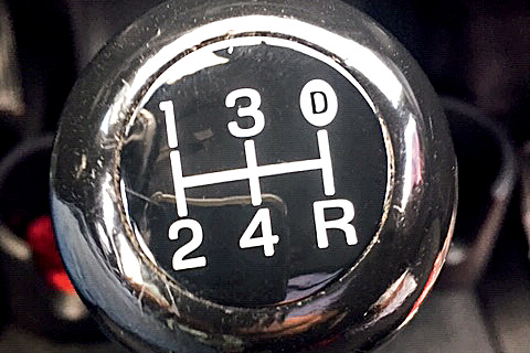 cambio manual Correio Técnico: Por que algumas Ford Ranger têm a letra D no lugar da 5ª?