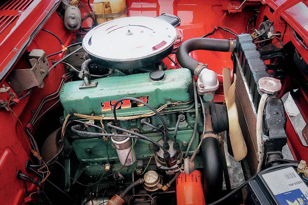 Motor do Opala Caravan SS 1980, da Chevrolet. Motor do Opala Caravan SS 1980, da Chevrolet.