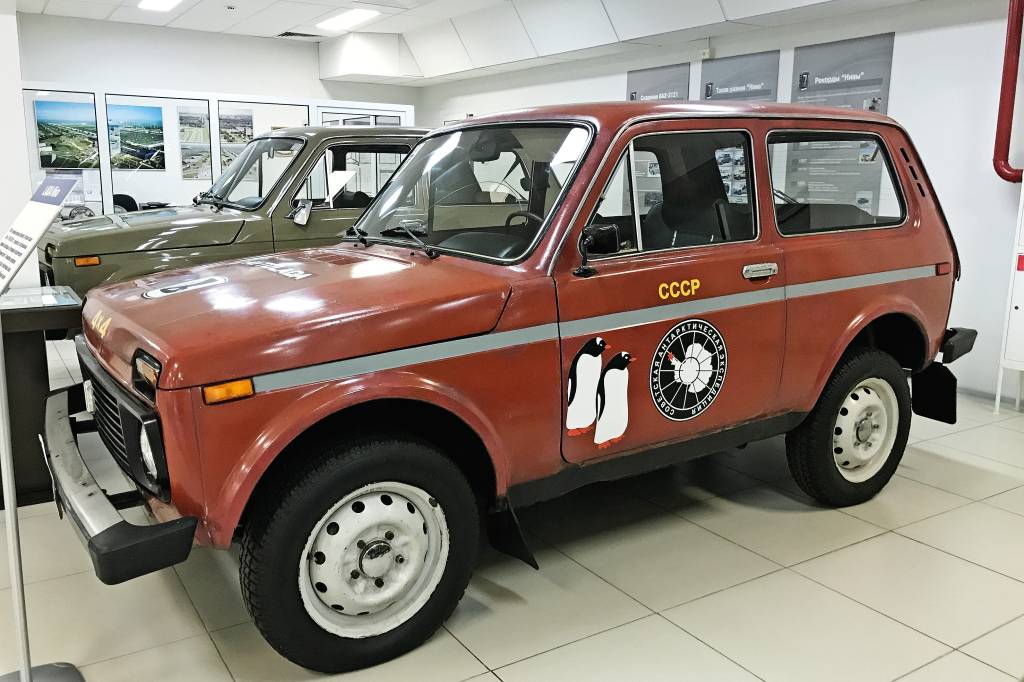 Museu da Lada guarda Niva que foi à Antártida e Laika usado pela KGB