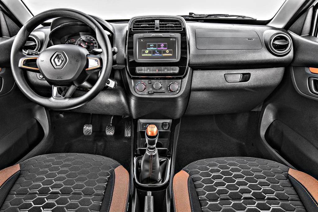 Kwid Outsider 01 Kwid Outsider 01
