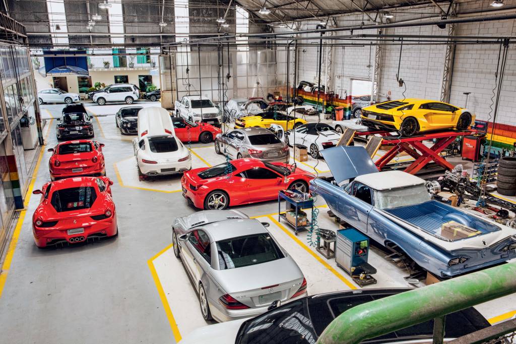 Em oficina de supercarros, até uma simples troca de óleo passa de R$ 2.000